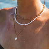 Baroque – White Pearl Pendant Satellite Chain Necklace