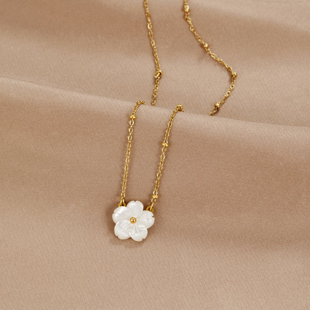 Blossom Carved White Flower Pendant Necklace
