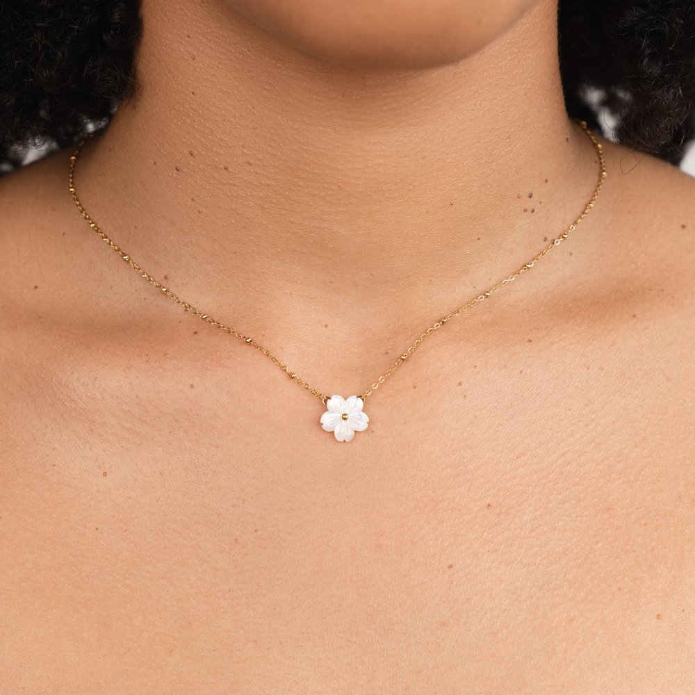 Blossom Carved White Flower Pendant Necklace